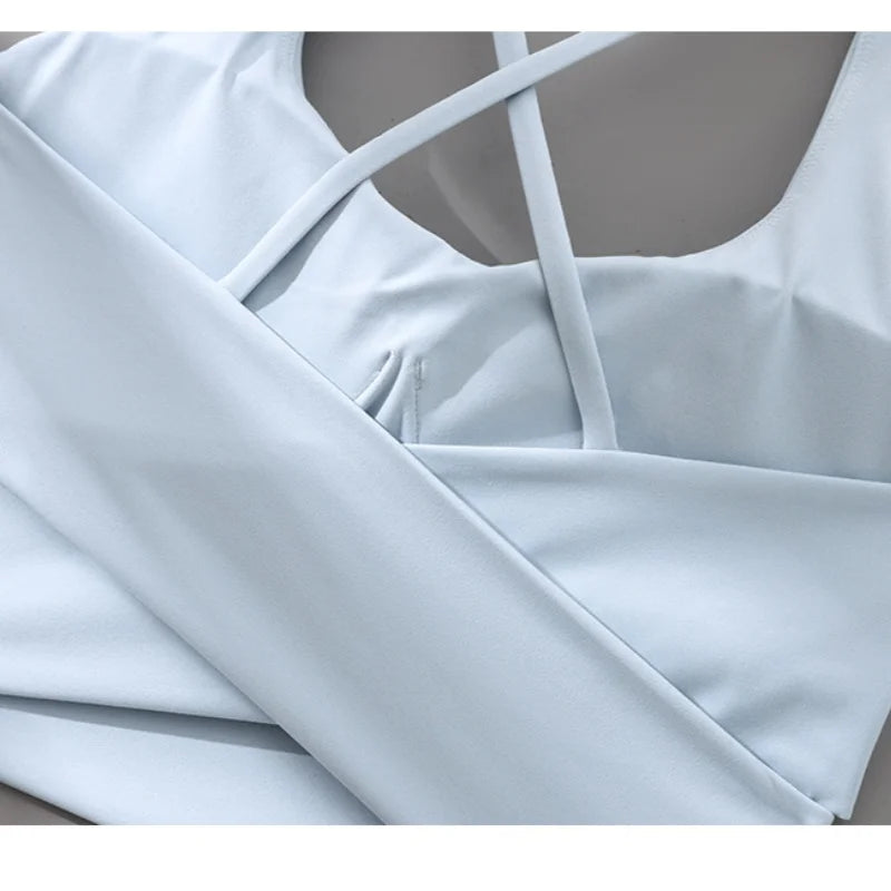 High Impact Seamless Sports Bra with Cross Back