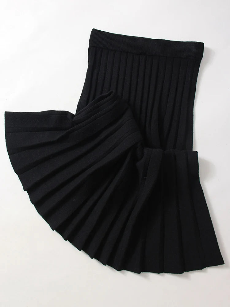 Knitted Pleated Mini Skirt