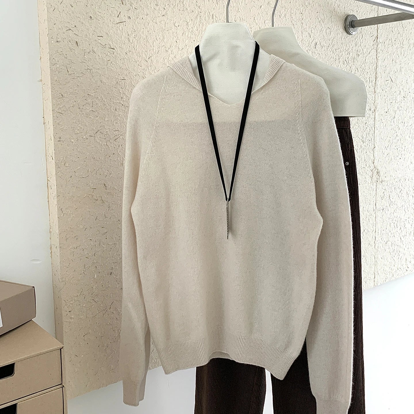 Women’s 100% Wool Hooded Sweater