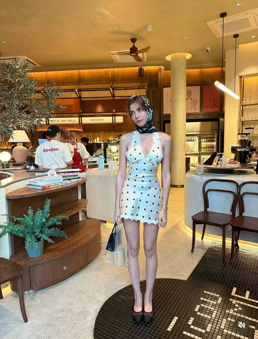 Women’s Lace Spliced Halter Dress