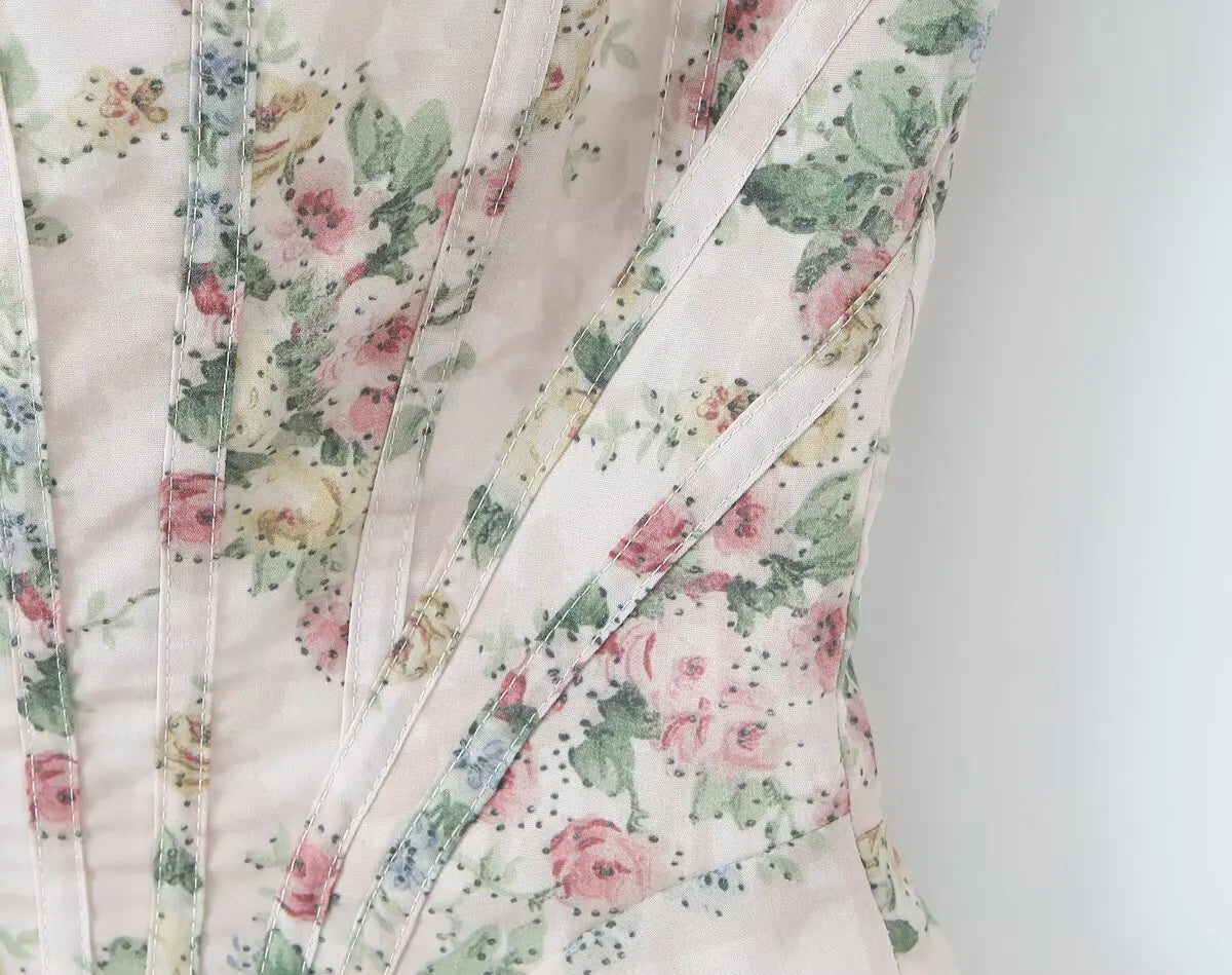 cream::Floral patterned fabric with a plain background