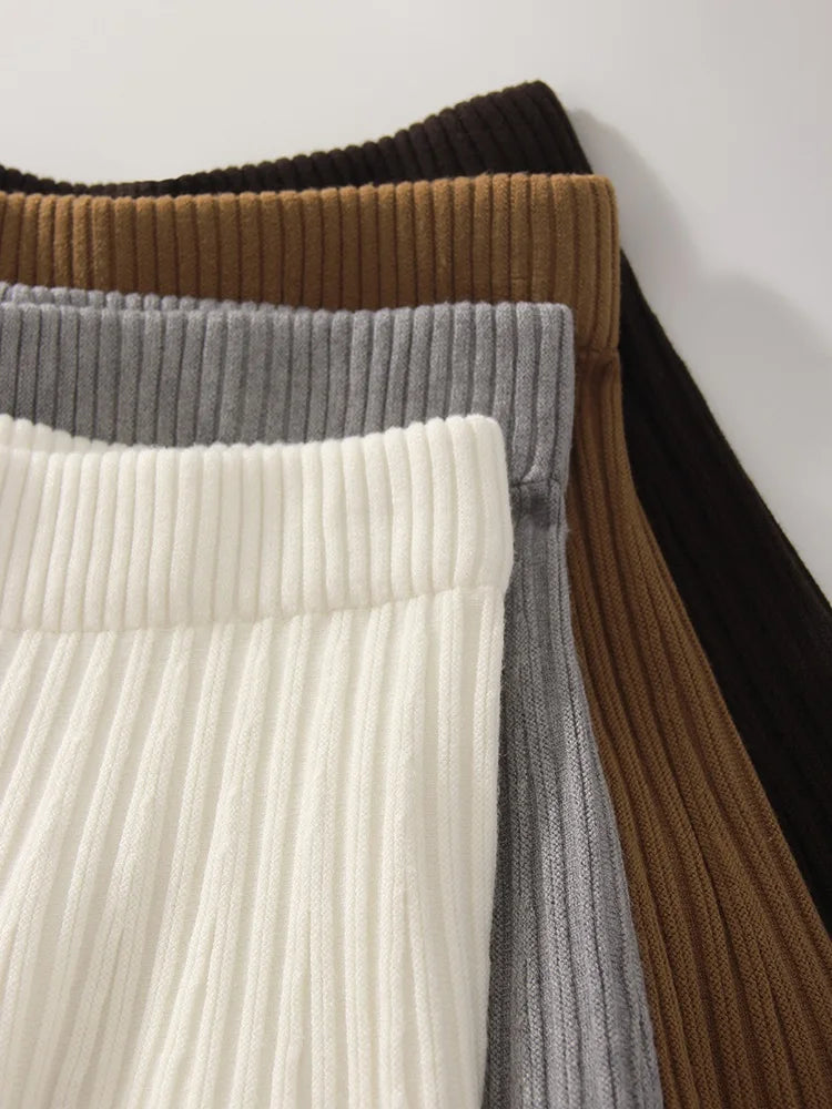 Knitted Pleated Mini Skirt