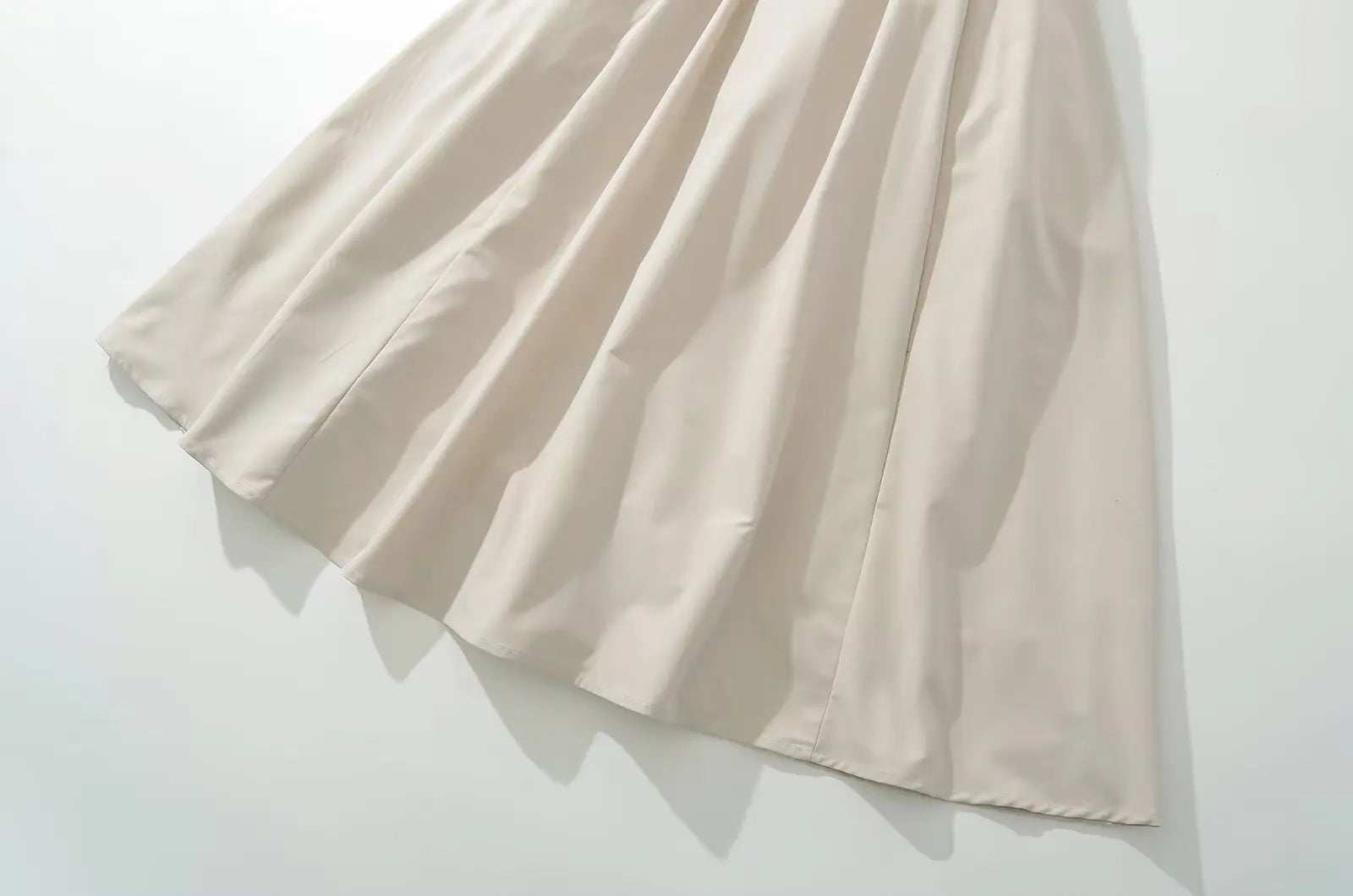 Backless Pleated Low-Waist A-Line Midi Dress