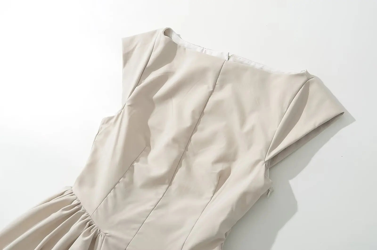 Backless Pleated Low-Waist A-Line Midi Dress