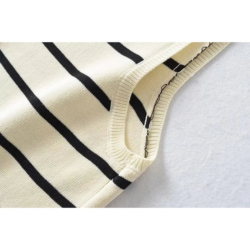 Striped Single-Breasted Sleeveless Tank Crop