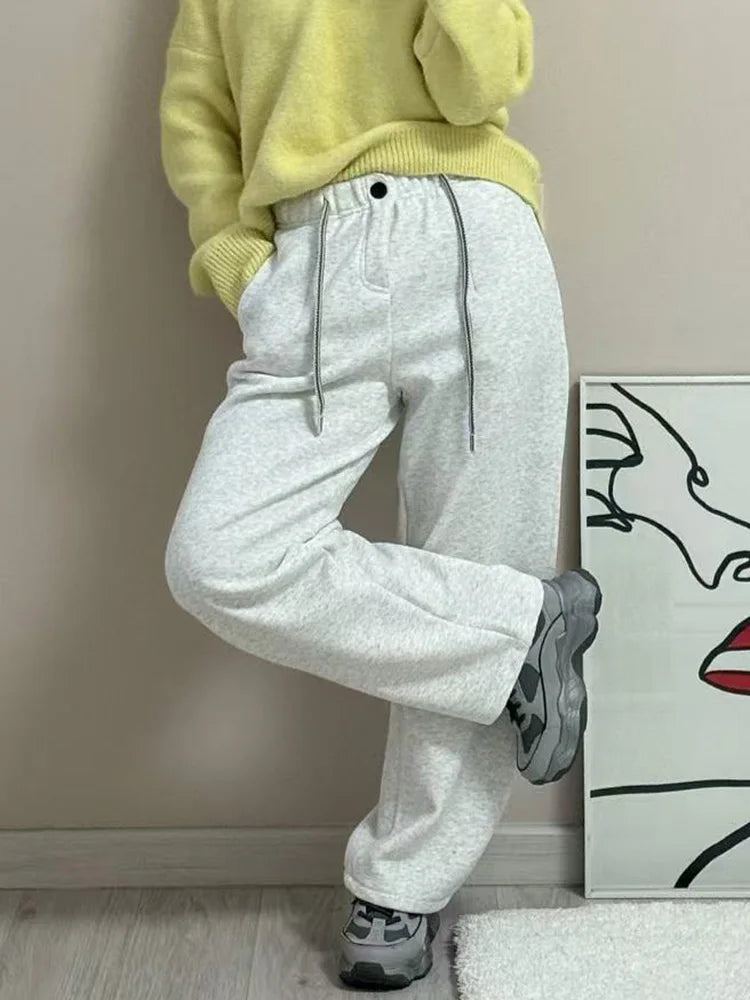 Wide-Leg Fleece Sweatpants