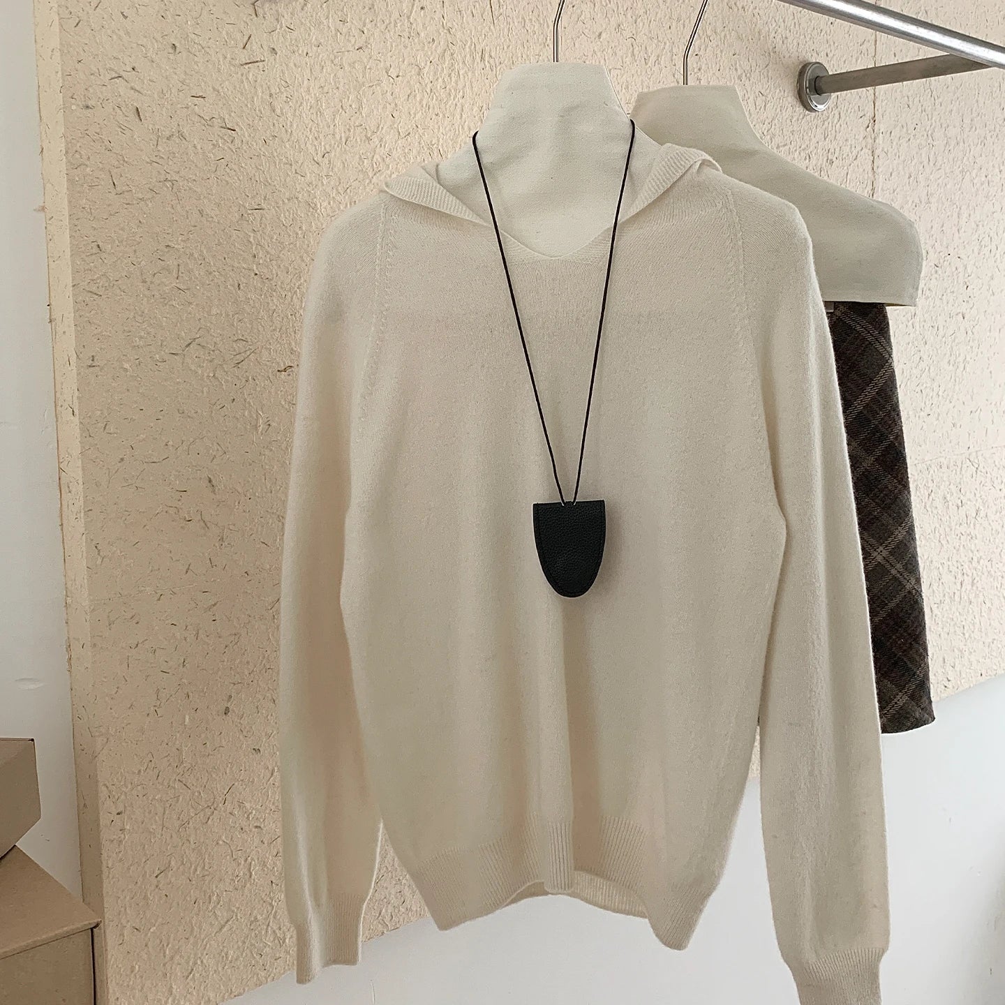 Women’s 100% Wool Hooded Sweater