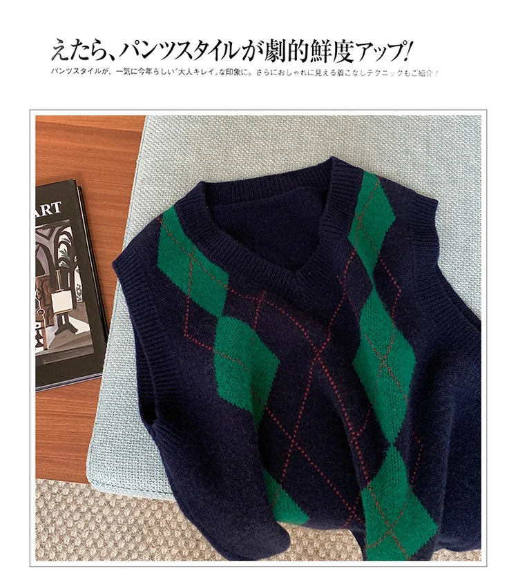 Wool O-Neck Diamond Knit Sweater