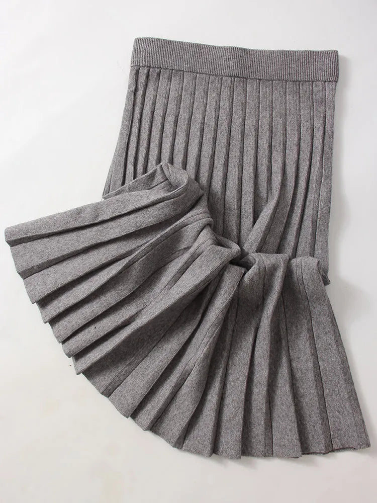 Knitted Pleated Mini Skirt
