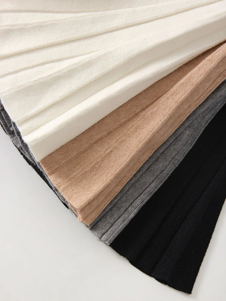 Knitted Pleated Mini Skirt