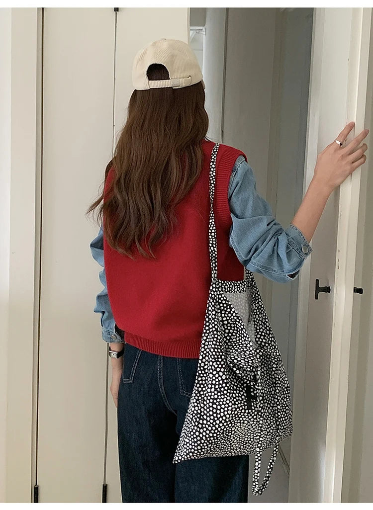 Wool O-Neck Diamond Knit Sweater